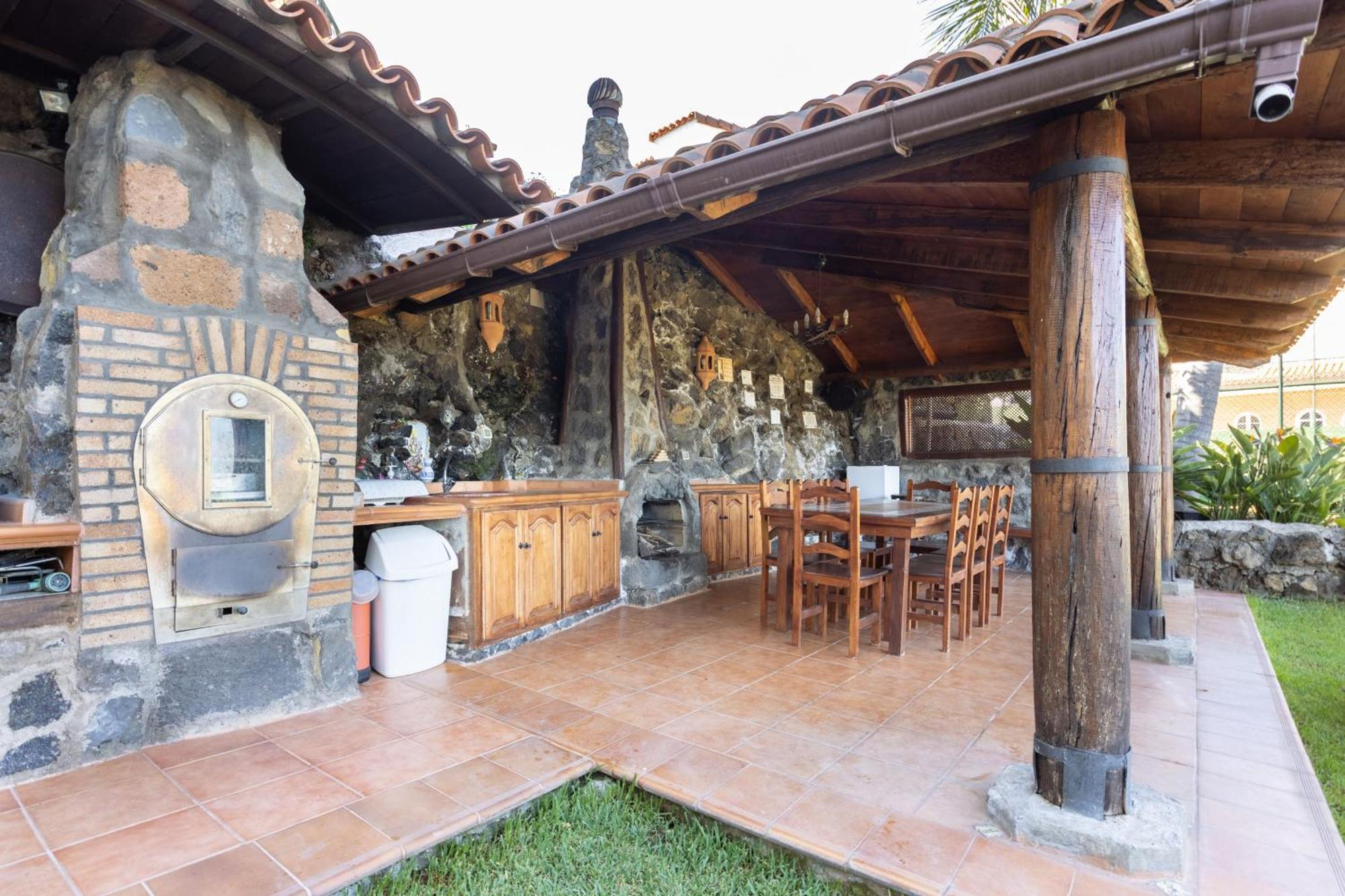 Casa Los Grabados, Piscina, Vistas, Barbacoa Y Zen Icod De Los Vinos Ngoại thất bức ảnh